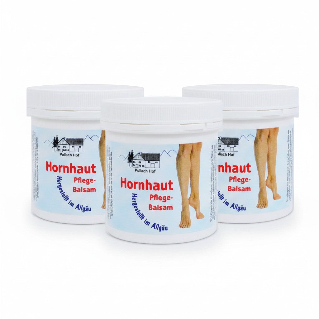 Drei Dosen whb-superb Hornhaut Pflege-Balsam aus dem Allgäu zur intensiven Fußpflege bei Hornhaut und Rissen
