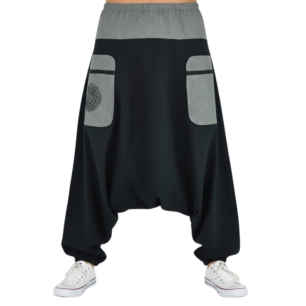 whb-superb schwarze Haremshose aus Baumwolle mit grauem Bund, Reißverschlusstaschen und Mandala-Stickerei