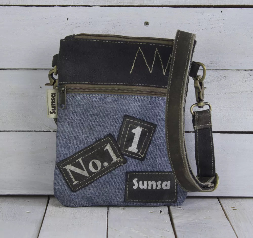 Sunsa Umhängetasche aus recycelter Jeans & Canvas blau/schwarz