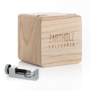 ZARTHOLZ Holzuhr Klassik aus Walnussholz - Unisex