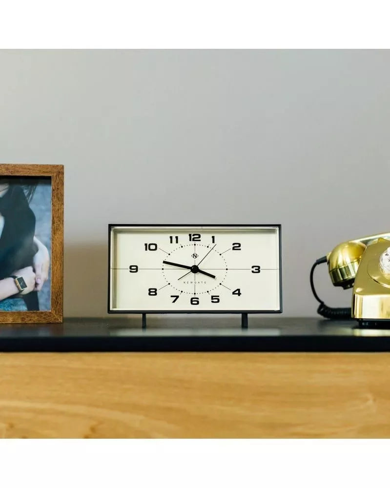 Newgate Wanduhr – „Silent Sweep“ Technologie