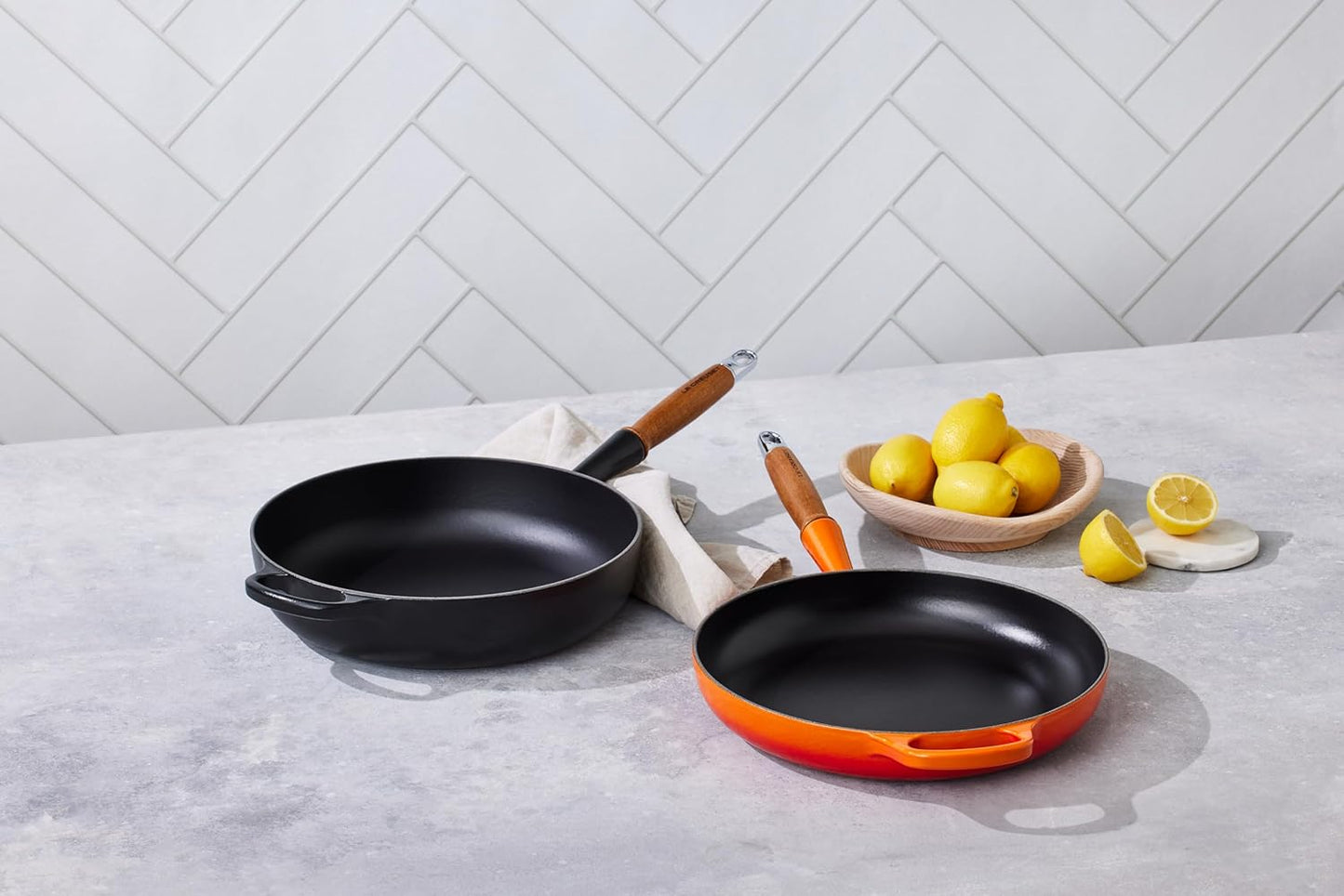 Le Creuset Signature Bratpfanne Gusseisen 28 cm Induktion Ofenrot Holzgriff