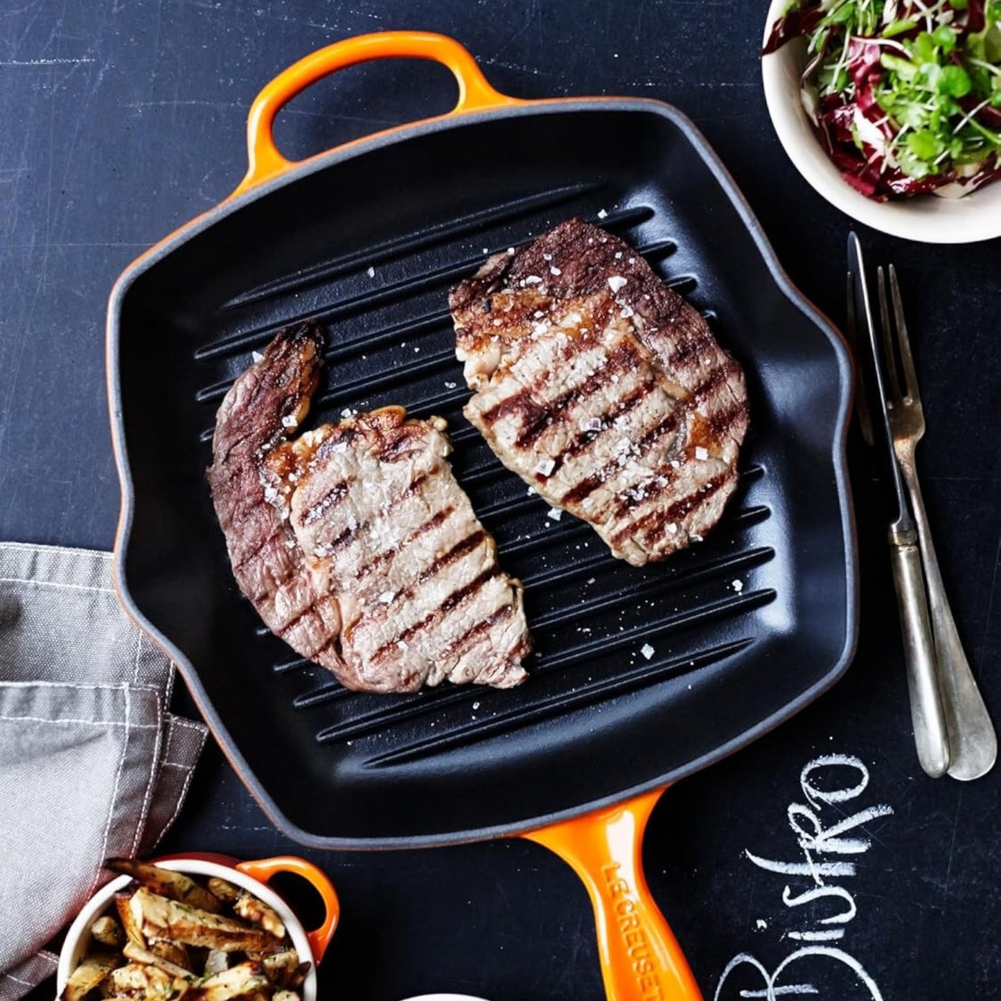 Le Creuset Gusseisen-Grillpfanne 26 cm quadratisch Ofenrot – Induktion & Backofen geeignet – Made in France