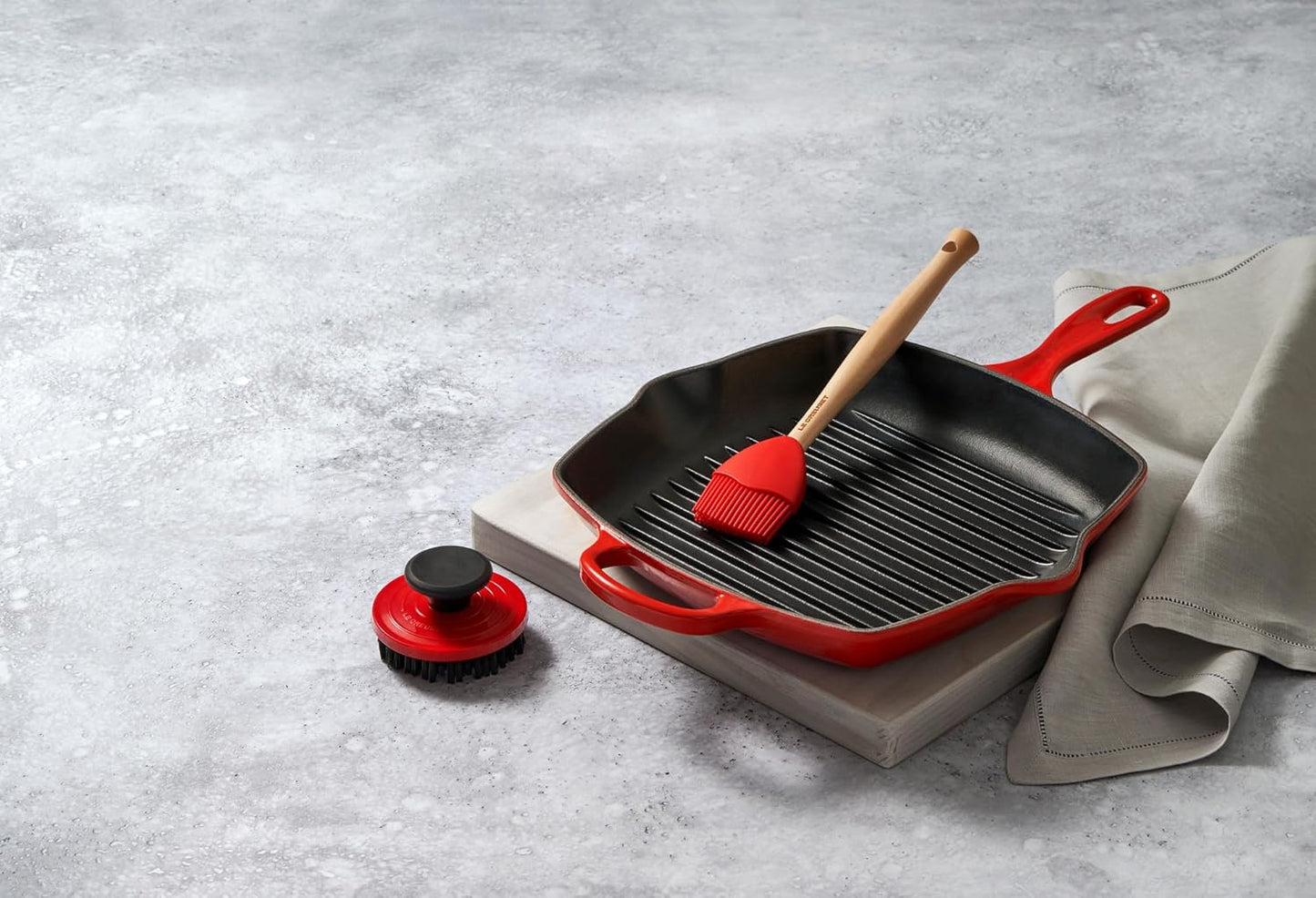 Le Creuset Signature Gusseisen-Grillpfanne 26 cm – Kirschrot