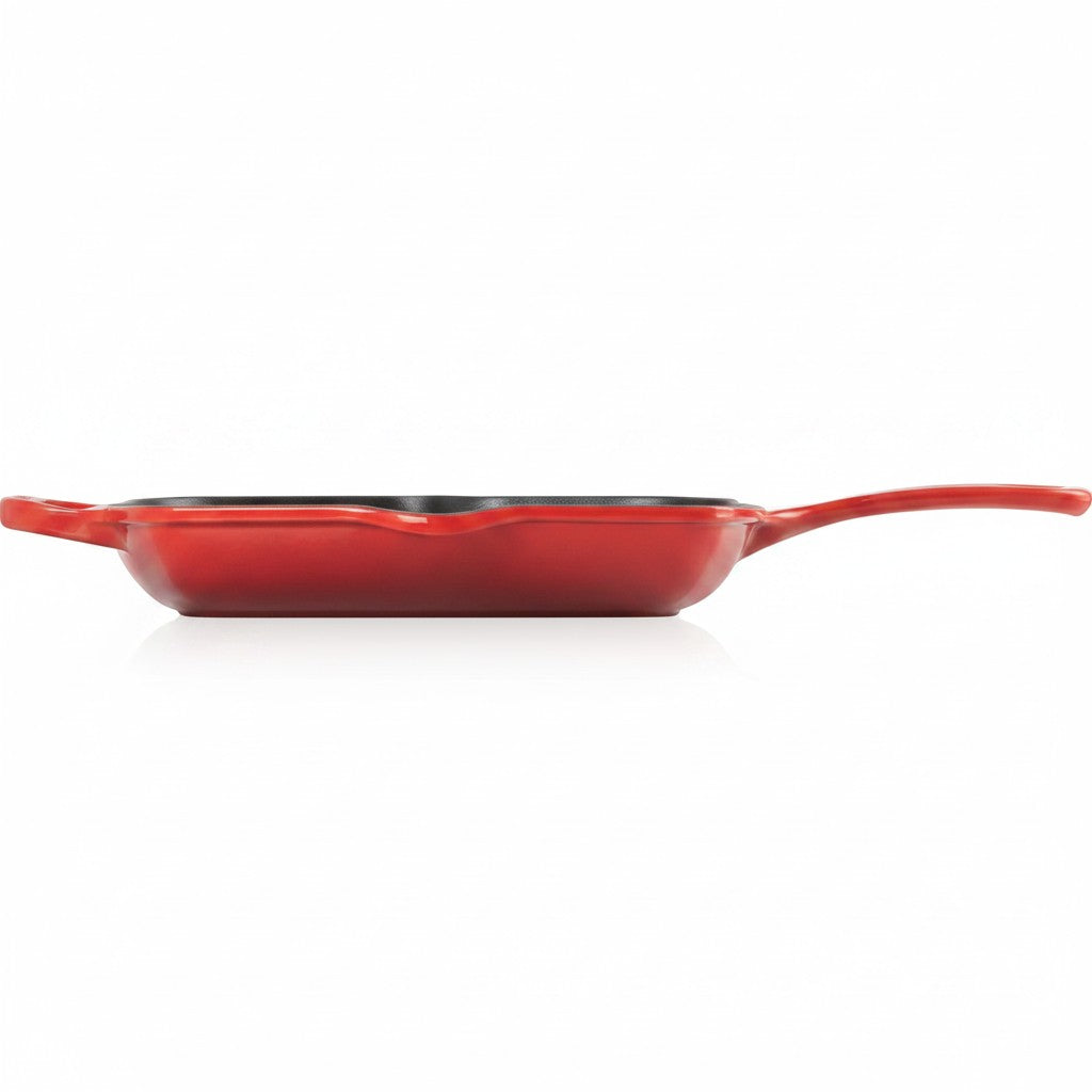 whb-superb Le Creuset Gusseisen-Grillpfanne in Kirschrot mit 26 cm Durchmesser und praktischen Ausgießnasen