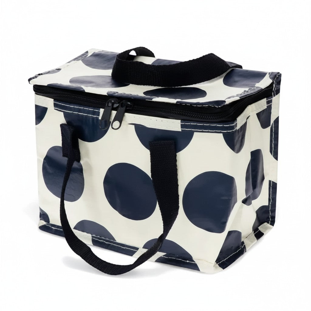 whb-superb Rex London Lunchtasche aus recyceltem Kunststoff mit marineblauem Punktemuster auf weißem Grund