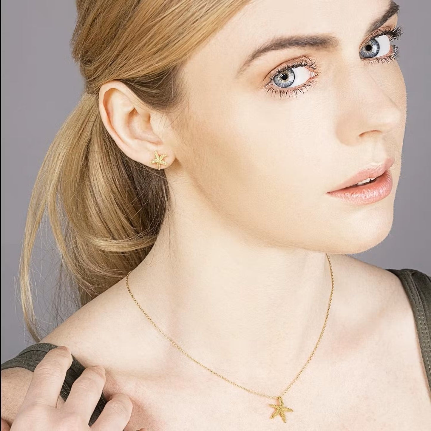 Namana Goldene Seestern-Ohrstecker